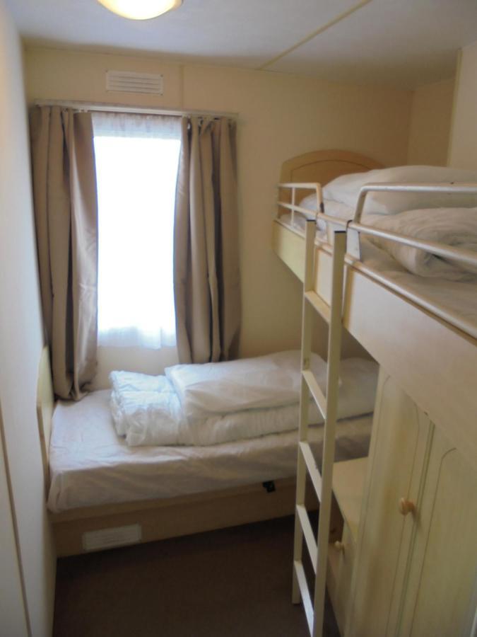 8 Berth On Coastfields Hotel Ingoldmells Exterior photo